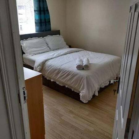 Beautiful House In Ruislip Ξενοδοχείο Northwood  Εξωτερικό φωτογραφία